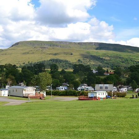 Campsie Glen Holiday Park Fintry ภายนอก รูปภาพ