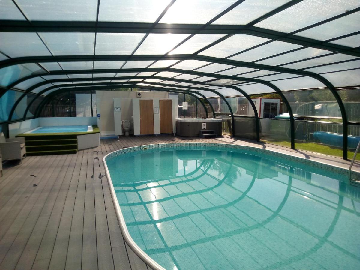 Campsie Glen Holiday Park Fintry ภายนอก รูปภาพ