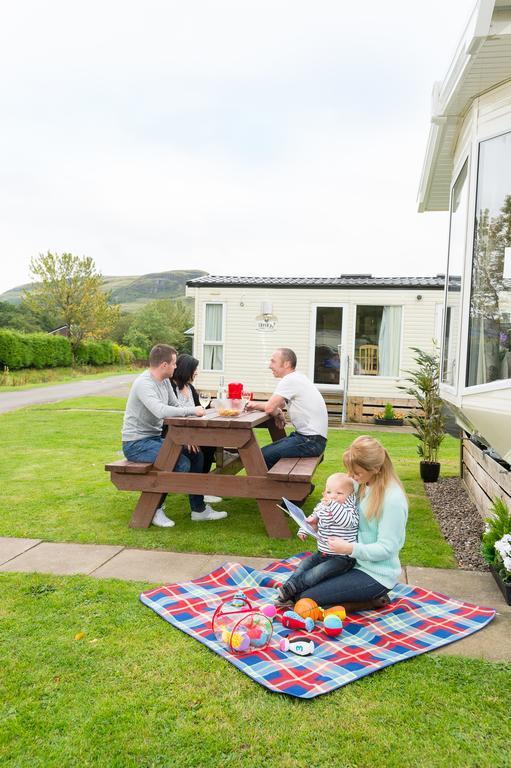 Campsie Glen Holiday Park Fintry ภายนอก รูปภาพ